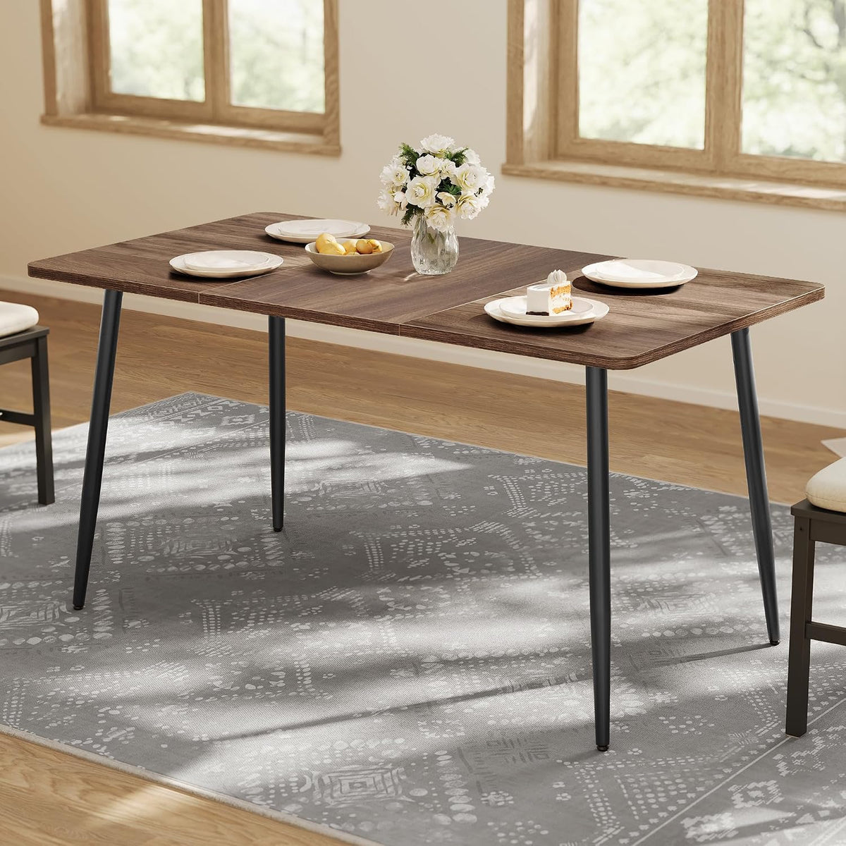 Extendable Dining Table for 4-8 People, 50.1"-70.9" Solid Wood Legs, Mid-Century Modern, Honey Brown